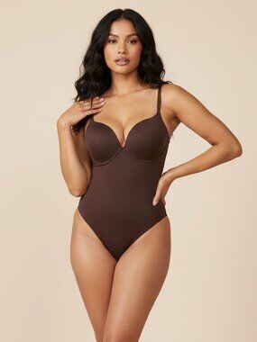 Skims Ultimate Thong Bodysuit NWT Brown Med